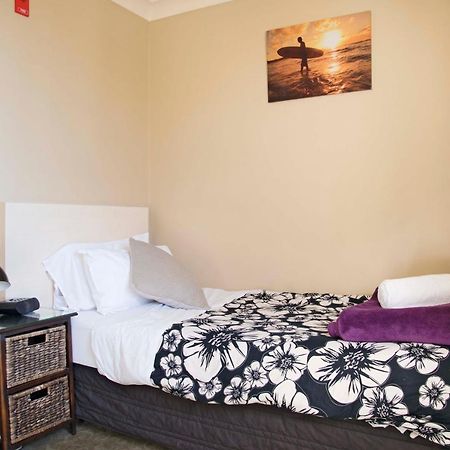 The Prince Albert Backpackers & Bar เนลสัน ภายนอก รูปภาพ