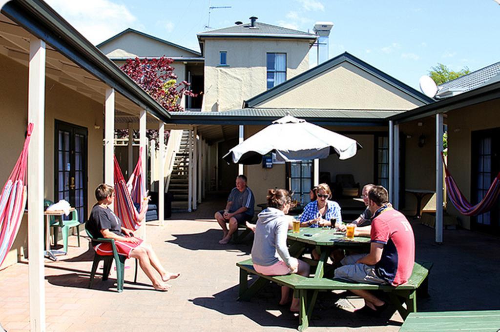 The Prince Albert Backpackers & Bar เนลสัน ภายนอก รูปภาพ