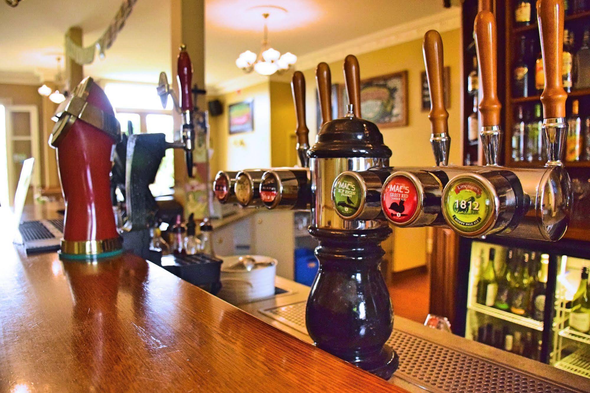 The Prince Albert Backpackers & Bar เนลสัน ภายนอก รูปภาพ
