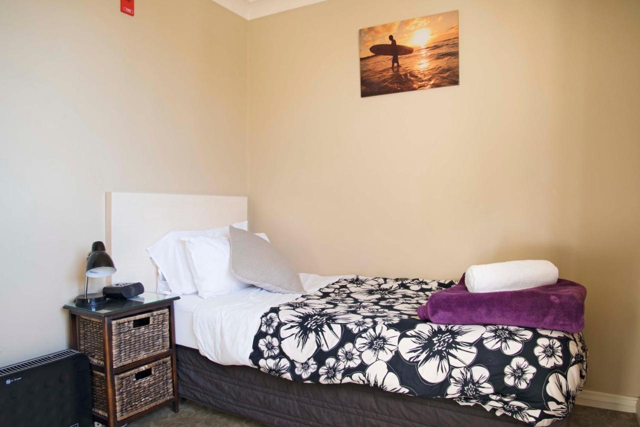 The Prince Albert Backpackers & Bar เนลสัน ภายนอก รูปภาพ